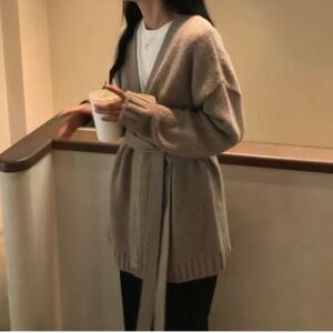 Elegant cardigan